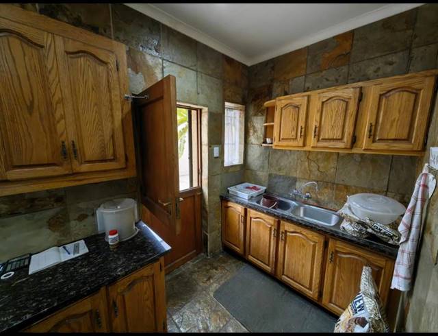 4 BEDROOM HOUSE FOR SALE IN VANDERBIJLPARK SW 5